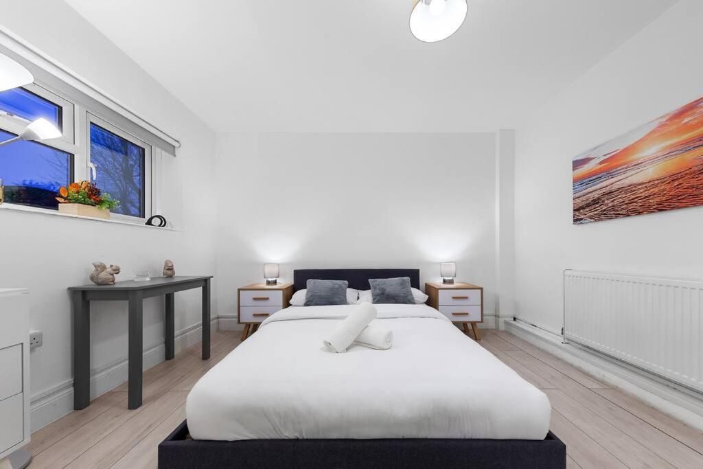 Holiday Home Near Kings Cross Sleep 12 Sp7 Londen Buitenkant foto