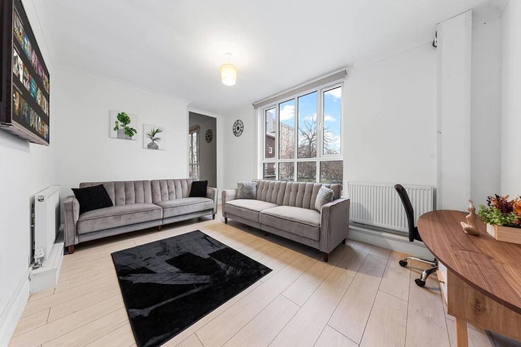 Holiday Home Near Kings Cross Sleep 12 Sp7 Londen Buitenkant foto