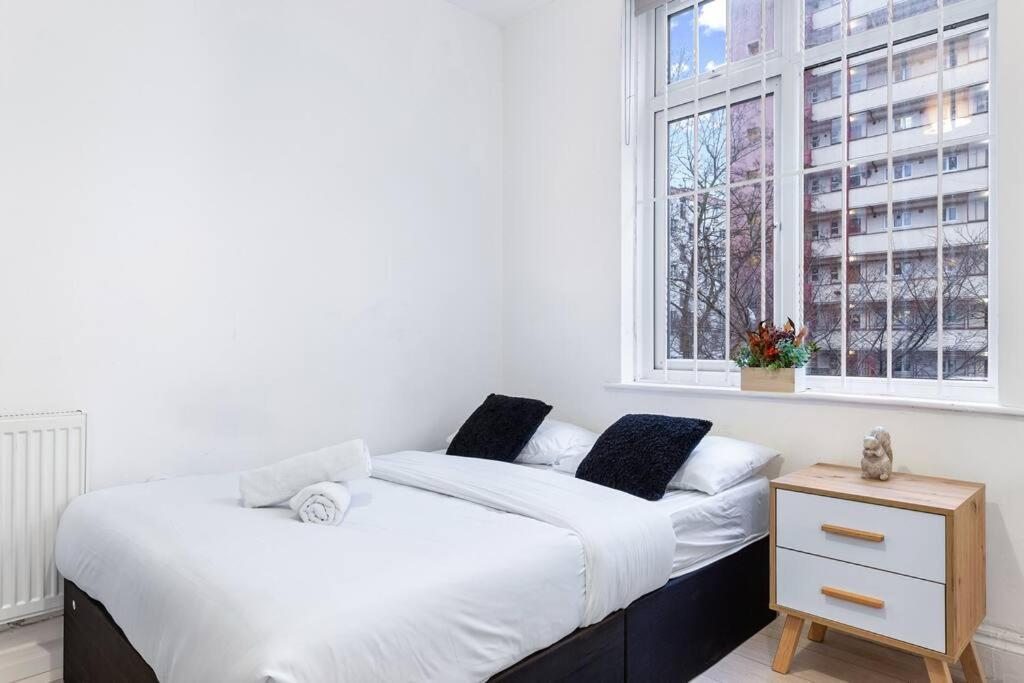 Holiday Home Near Kings Cross Sleep 12 Sp7 Londen Buitenkant foto