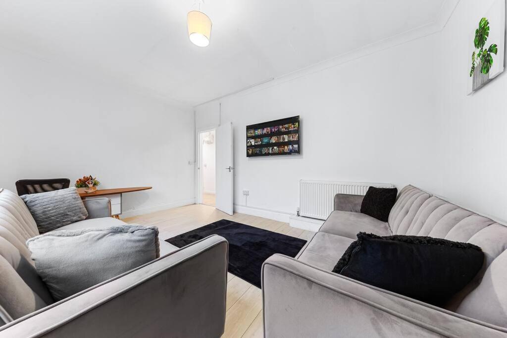 Holiday Home Near Kings Cross Sleep 12 Sp7 Londen Buitenkant foto