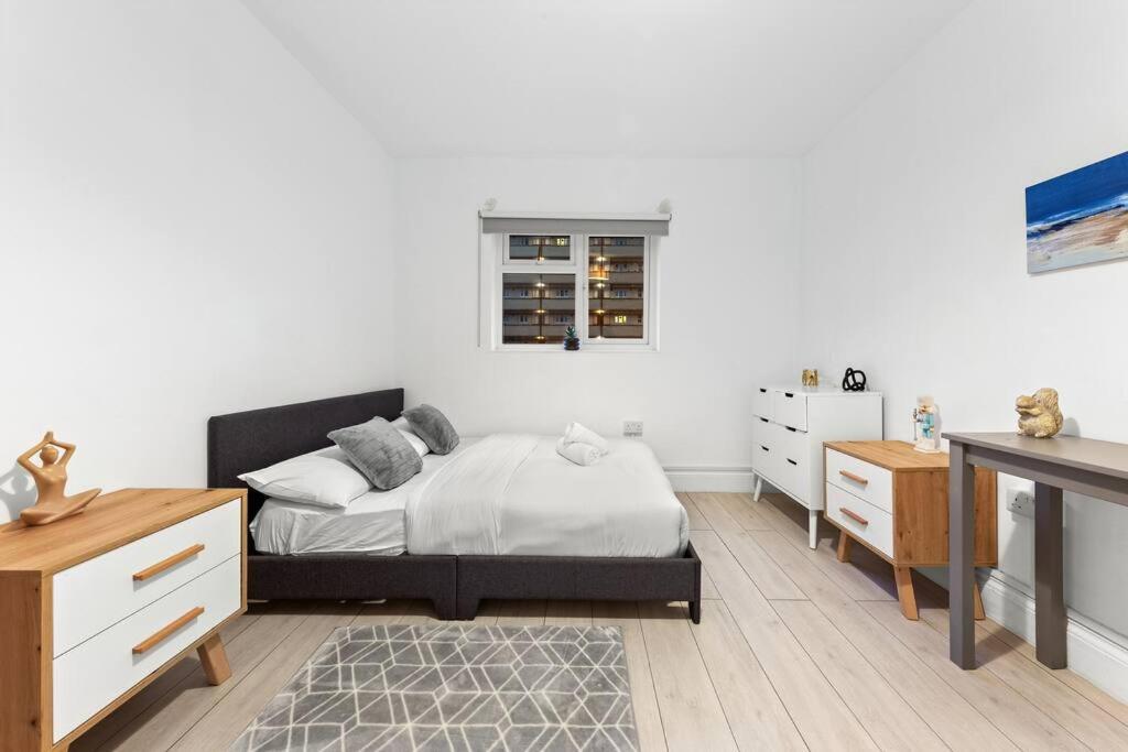Holiday Home Near Kings Cross Sleep 12 Sp7 Londen Buitenkant foto